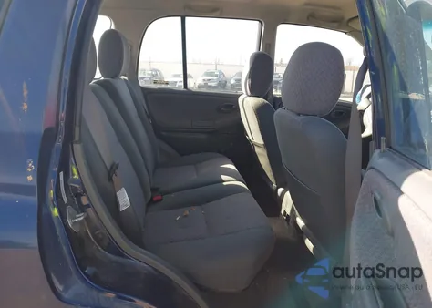 2000 Chevrolet Tracker Hard Top из США, поврежденный, VIN 2CNBJ13C4Y6950944